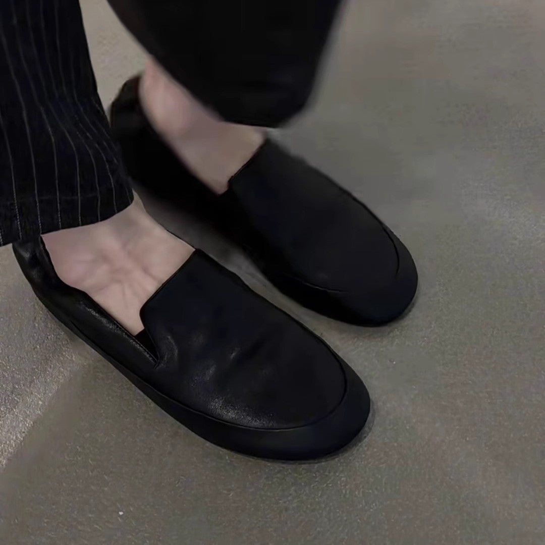 Women's Sheepskin Version Retro Style Black Round Head Super Soft Loafers