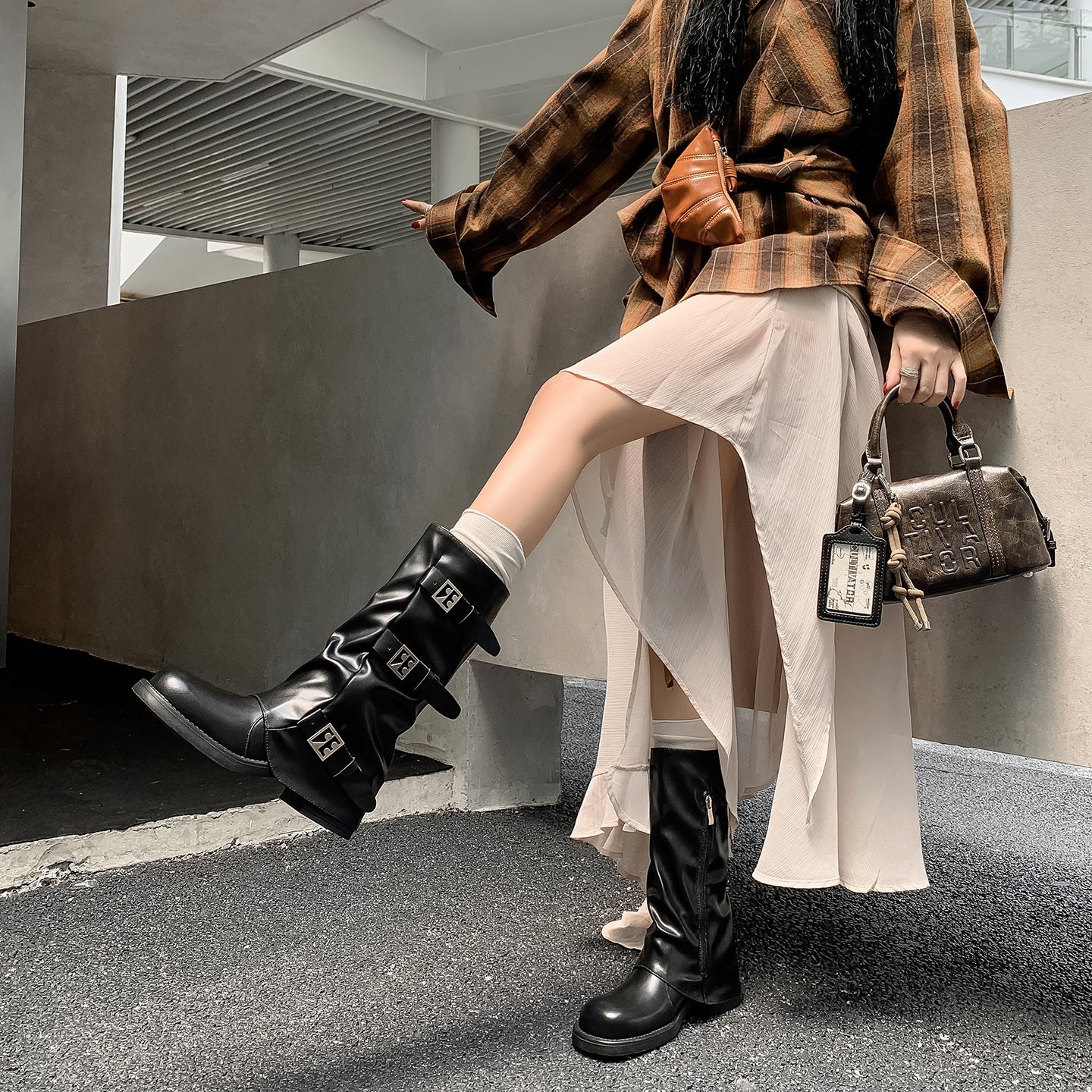 Women's Round Head Chunky Knee-high Belt Buckle Knight Women's Leather Boots