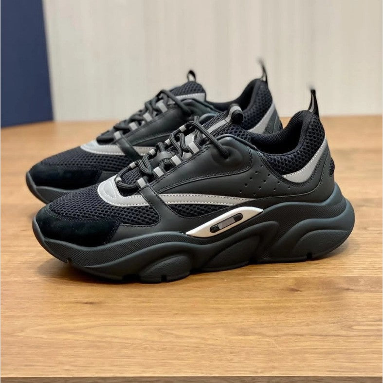 Men's Thick Sole Mesh Breathable Lightweight Elevator Wild Men's Sports Shoes