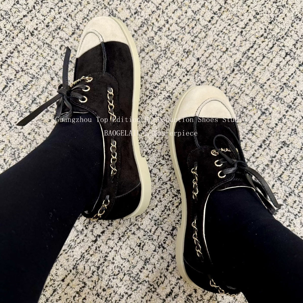 Women's Spring Classic Style Metal Chain Suede Versatile Color Matching Loafers