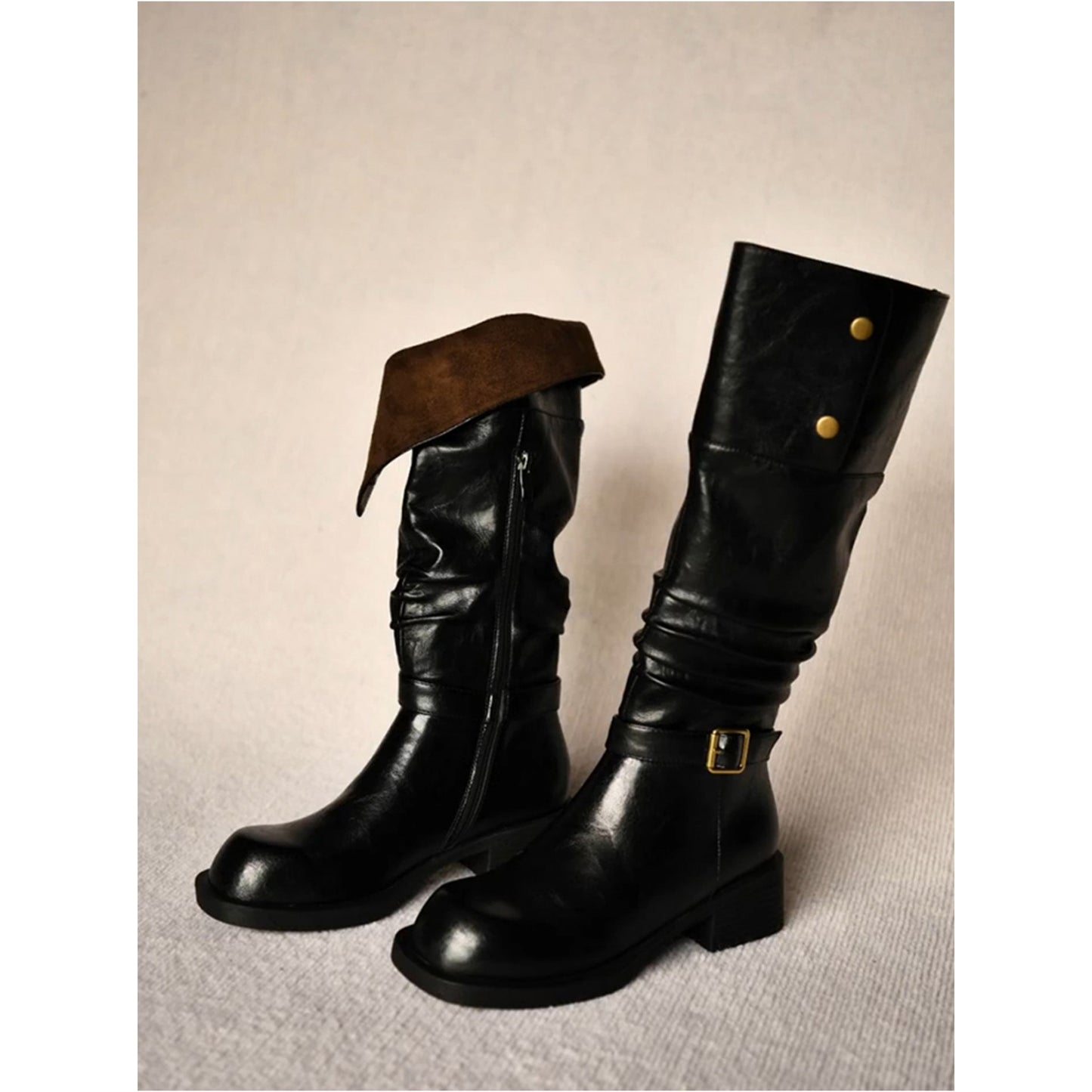Women's Western Cowboy Round Head Metal Buckle Two-way Lapel Pleated Chunky Women's Leather Boots