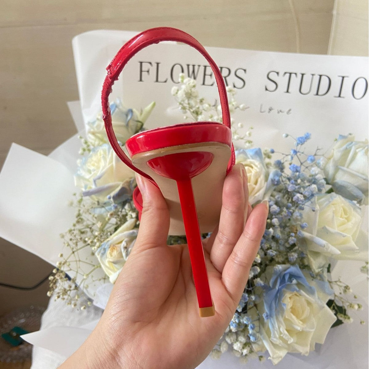 Women's Retro Square Toe Buckle Open Red Mesh One Strap French High Heeled Sandals