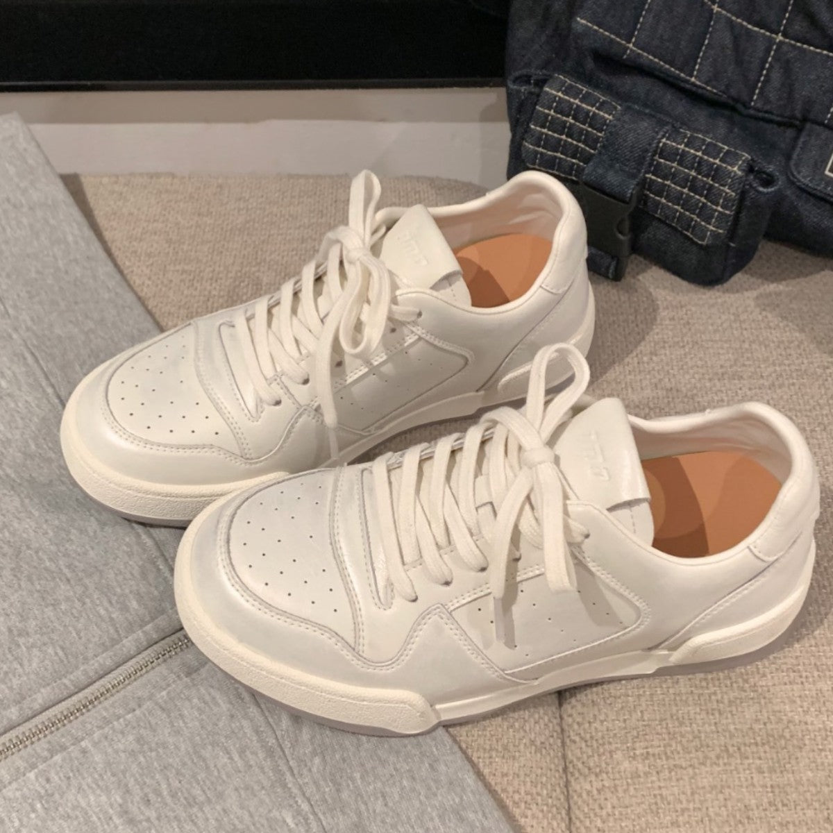 Women's Genuine Super Hot Simple White Autumn Fashionable Women's Casual Shoes