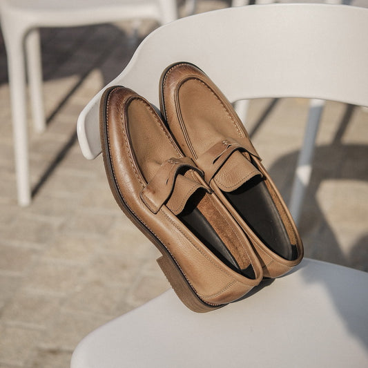 Men's Single Layer Cowhide Soft Bottom Slip-on Leather Shoes