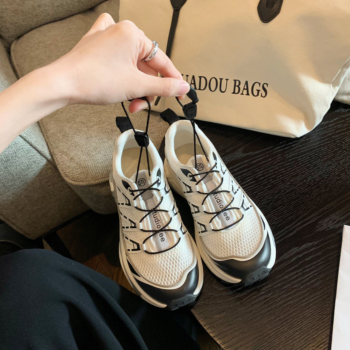 Women's Thick Bottom Sports Style Drawstring Lightweight Sneakers