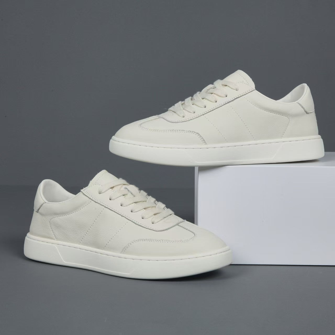 Men's Korean Style Fashionable Summer Breathable White Men's Board Shoes