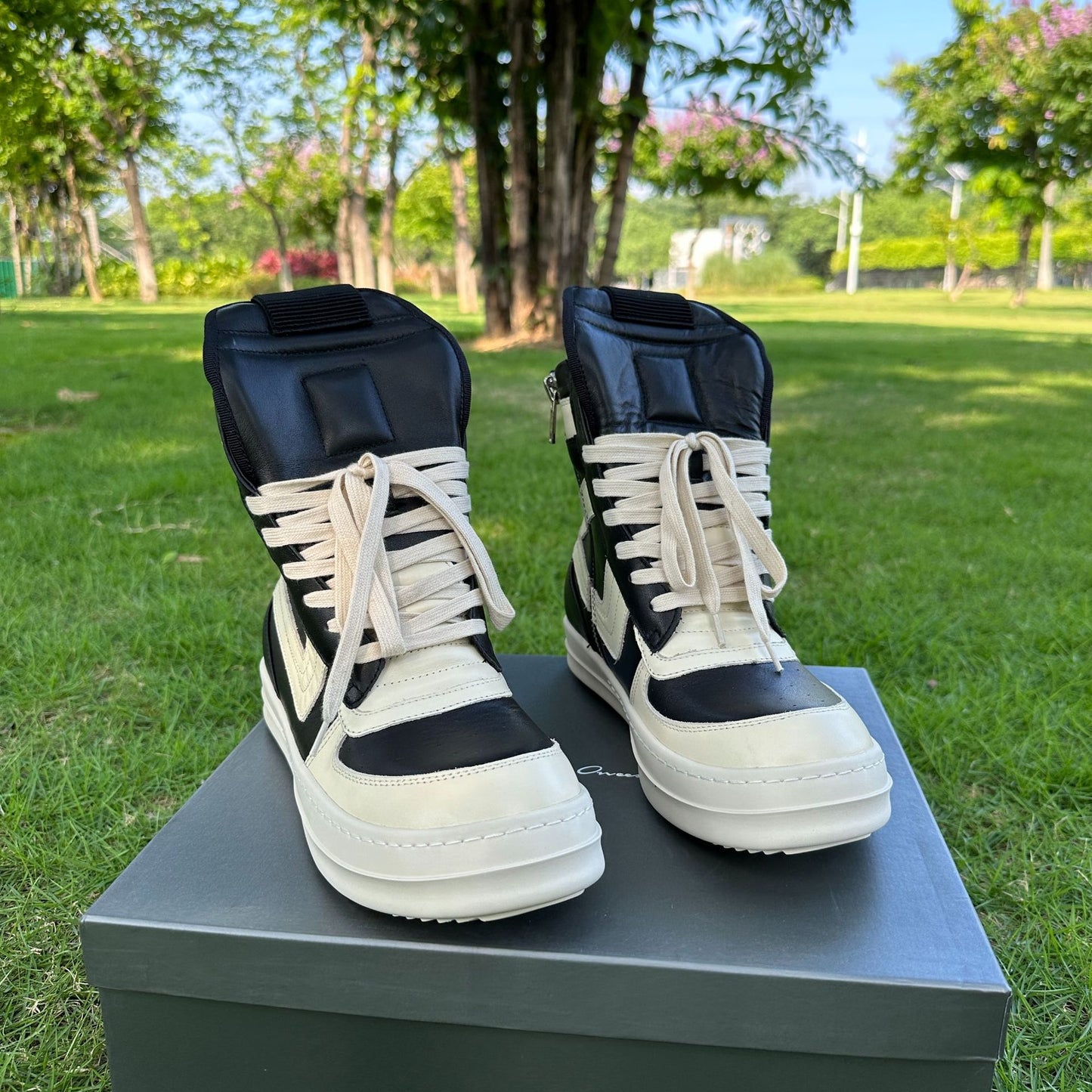 Men's Hook Side Zipper Sports Style Board Sneakers