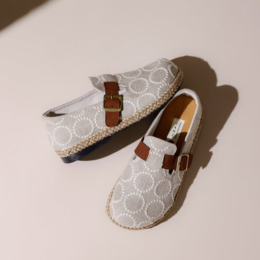 Women's Very Retro Circle Embroidered Breathable Linen Women's Casual Shoes