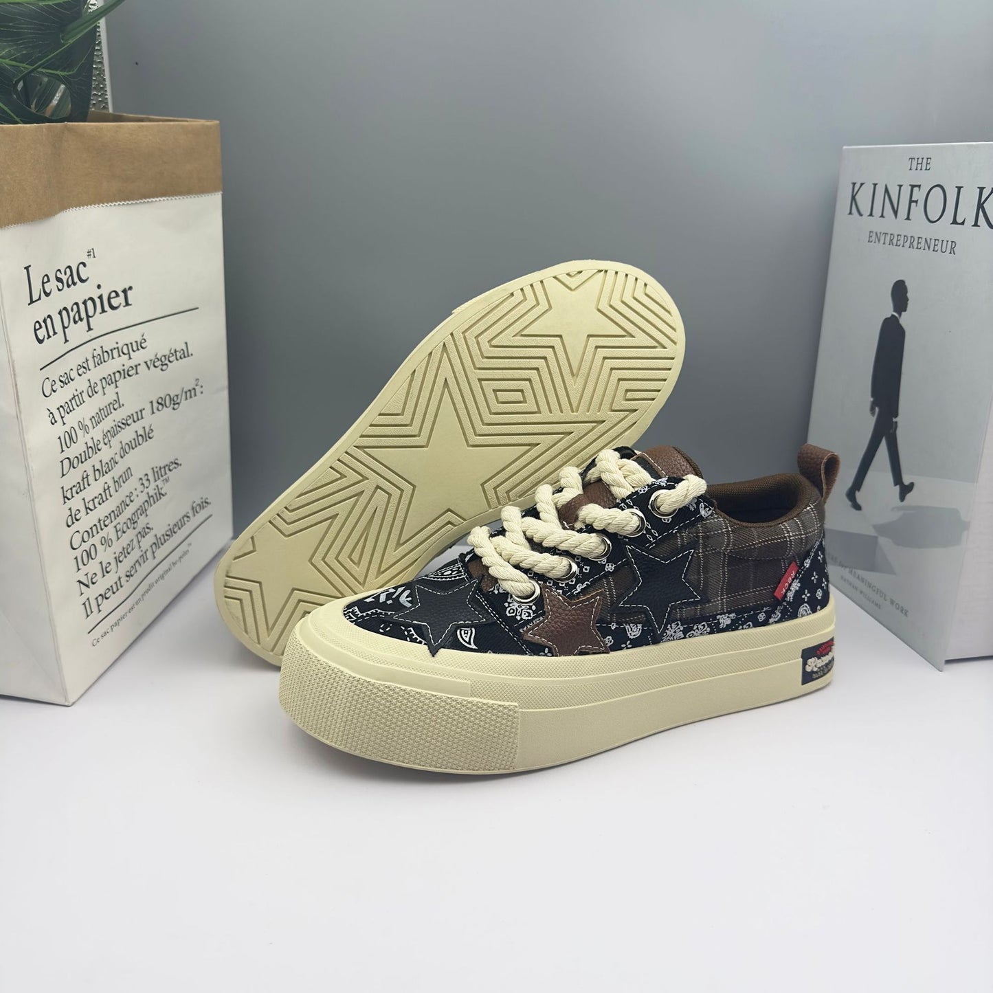 Men's Trendy Retro Embroidered Printed Versatile Skate Fashionable Korean Men's Canvas Shoes