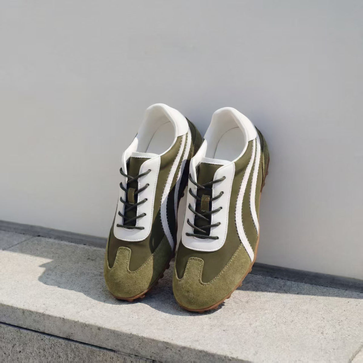 Women's Version Genuine Retro Height Increasing Insole German Sneakers