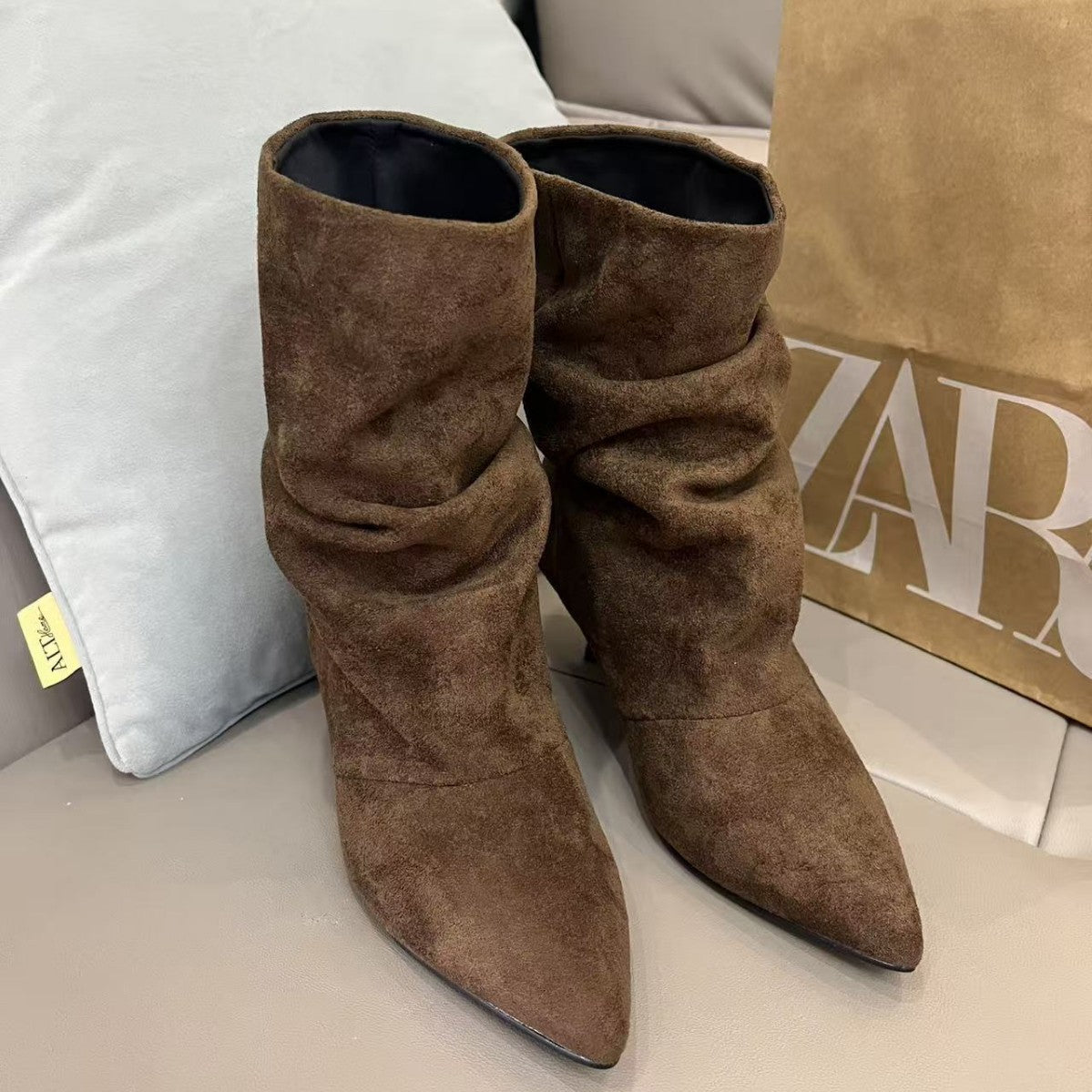 Women's Pointed Toe Pleated Ankle Cow Suede Pile Style Middle Women's Leather Boots