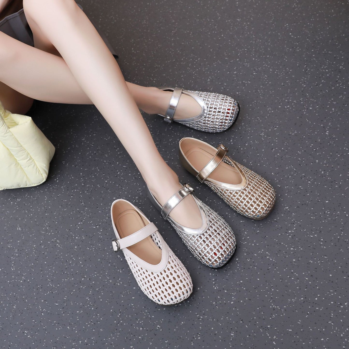 Women's Woven Hollowed Fashion Summer Buckle Four Sandals