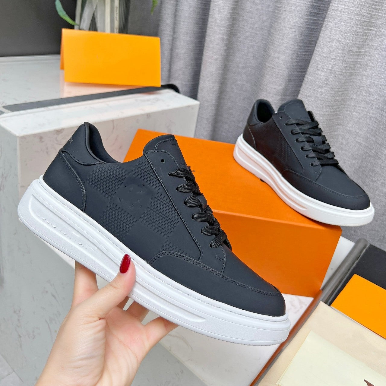 Men's Breathable Thick Sole Increased Light Luxury Sneakers