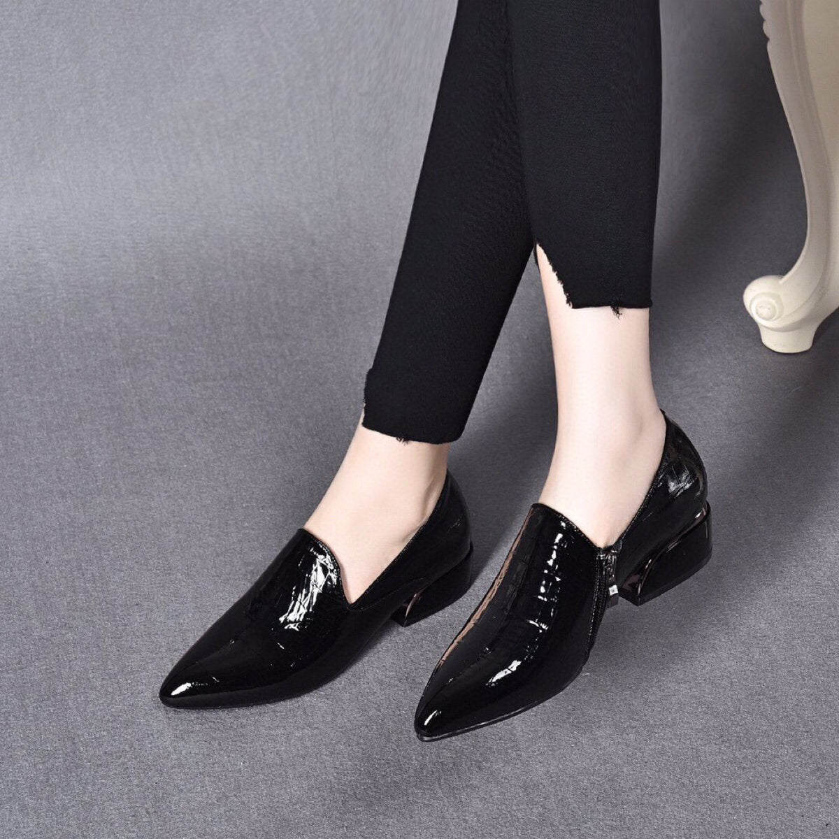 Women's Deep Mouth Pointed Toe Chunky Shiny Women's Fashion Shoes