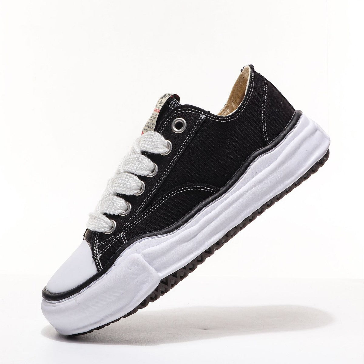 Thick Bottom Classic Style Head Versatile Canvas Shoes