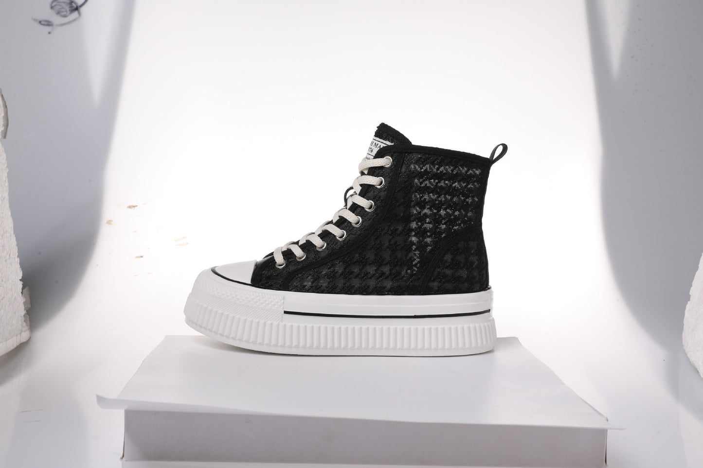 Women's Summer Hidden White Breathable Mesh Platform Casual Shoes