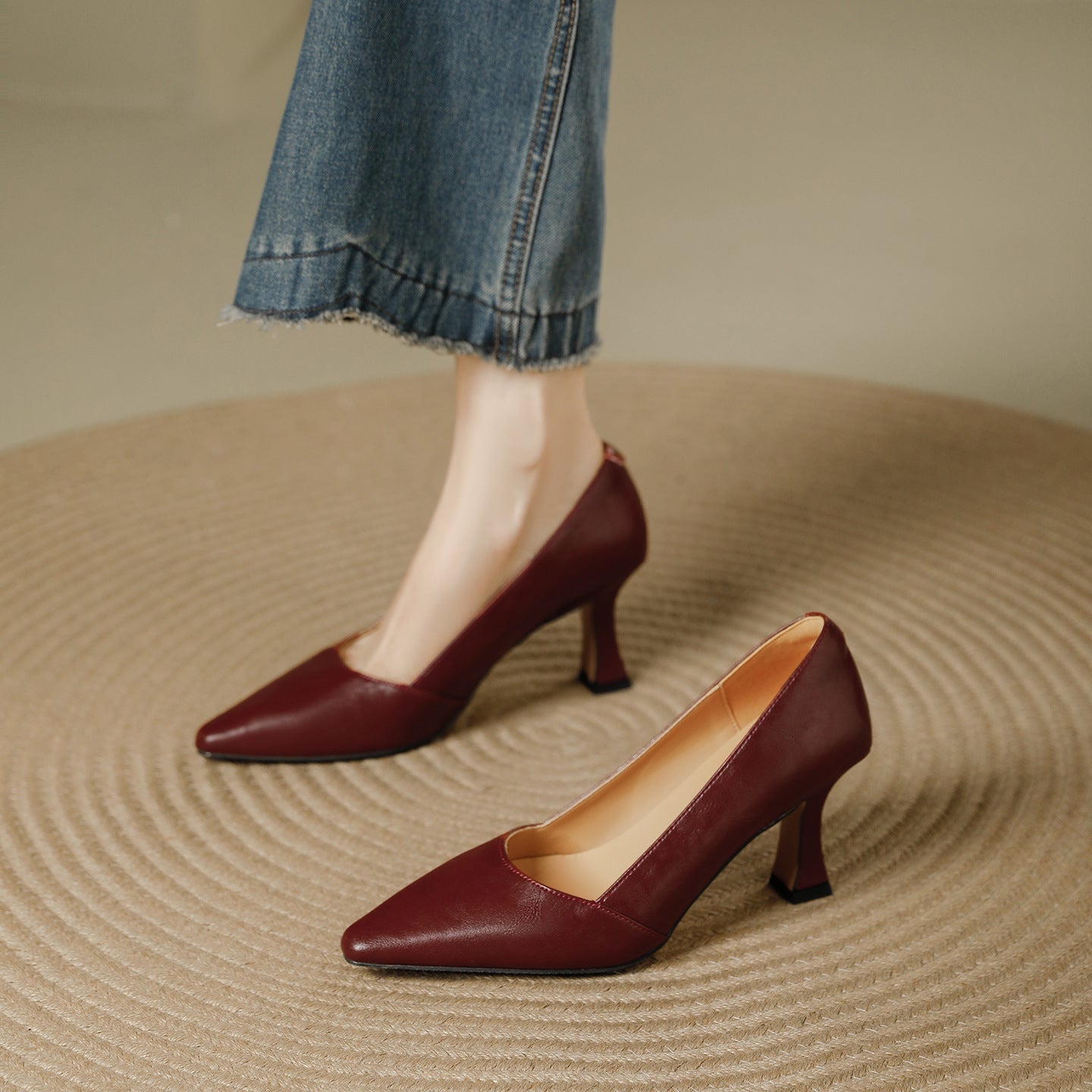 High Temperamental Minority Stiletto Soft Commute Pumps Not Tired Heels