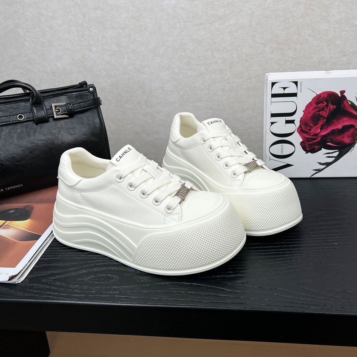 Women's Platform White Sports Height Increasing Round Women's Board Shoes
