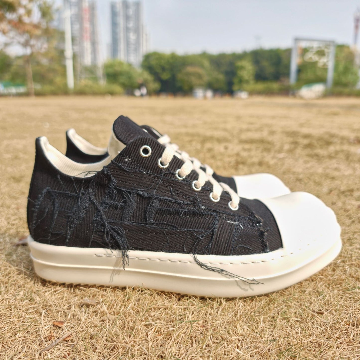 Women's & Men's Trendy Low Top Beggar Couples Breathable Men's Canvas Shoes