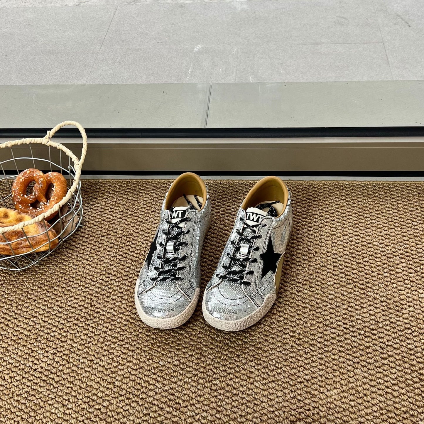 Star Pattern Spring Low Top Sequin Sneakers