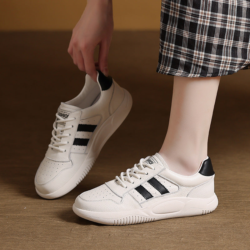 Women's First Layer Cowhide German Training White Wild Pumps Retro Mother Women's Casual Shoes