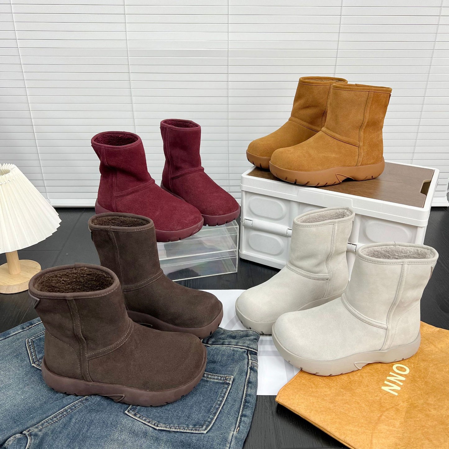 Fashion Female Winter Round Head Soft Bottom Wild Snow Boots