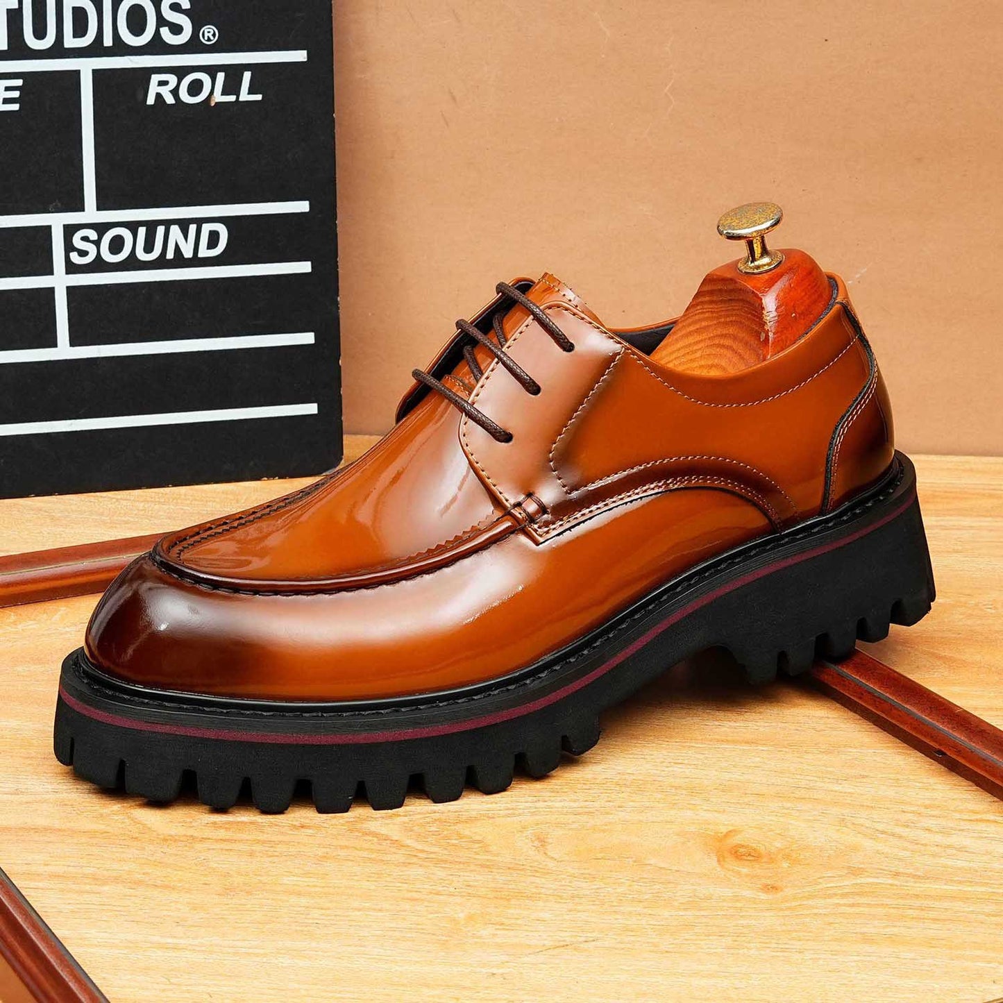 Men's Toe Glossy Formal Wear Business Raise The Bottom Men's Casual Leather Shoes