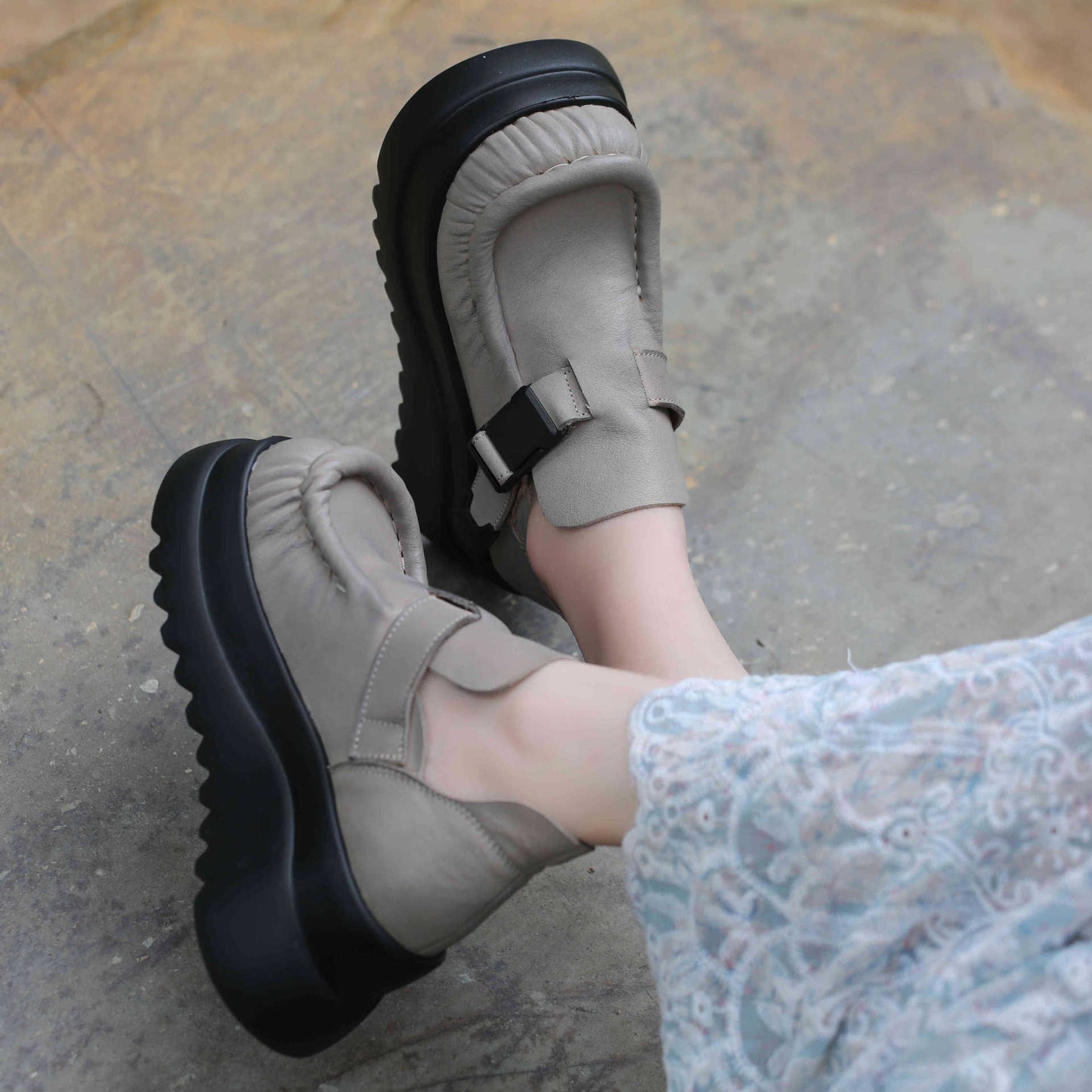 First Layer Cowhide Small Height Increasing Retro Platform Sandals