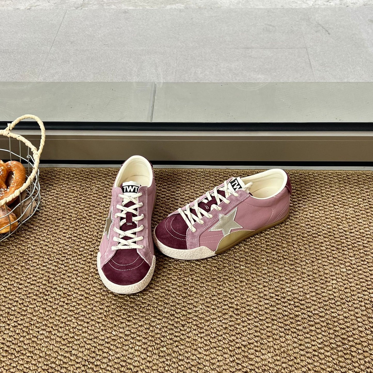 Star Pattern Spring Low Top Sequin Sneakers