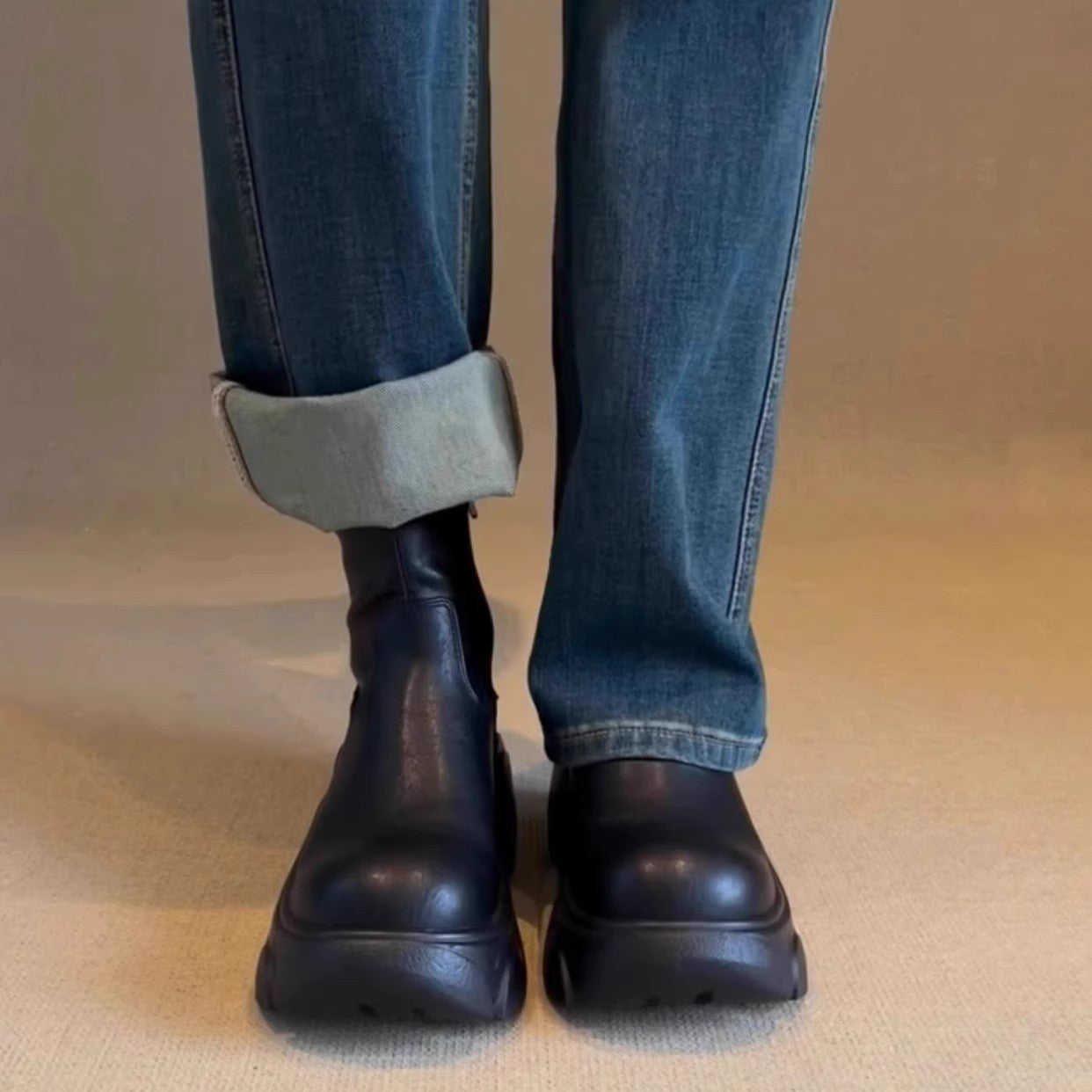 Women's Bottom Retro Small British Style Side Zipper Big Head Short Women's Leather Boots