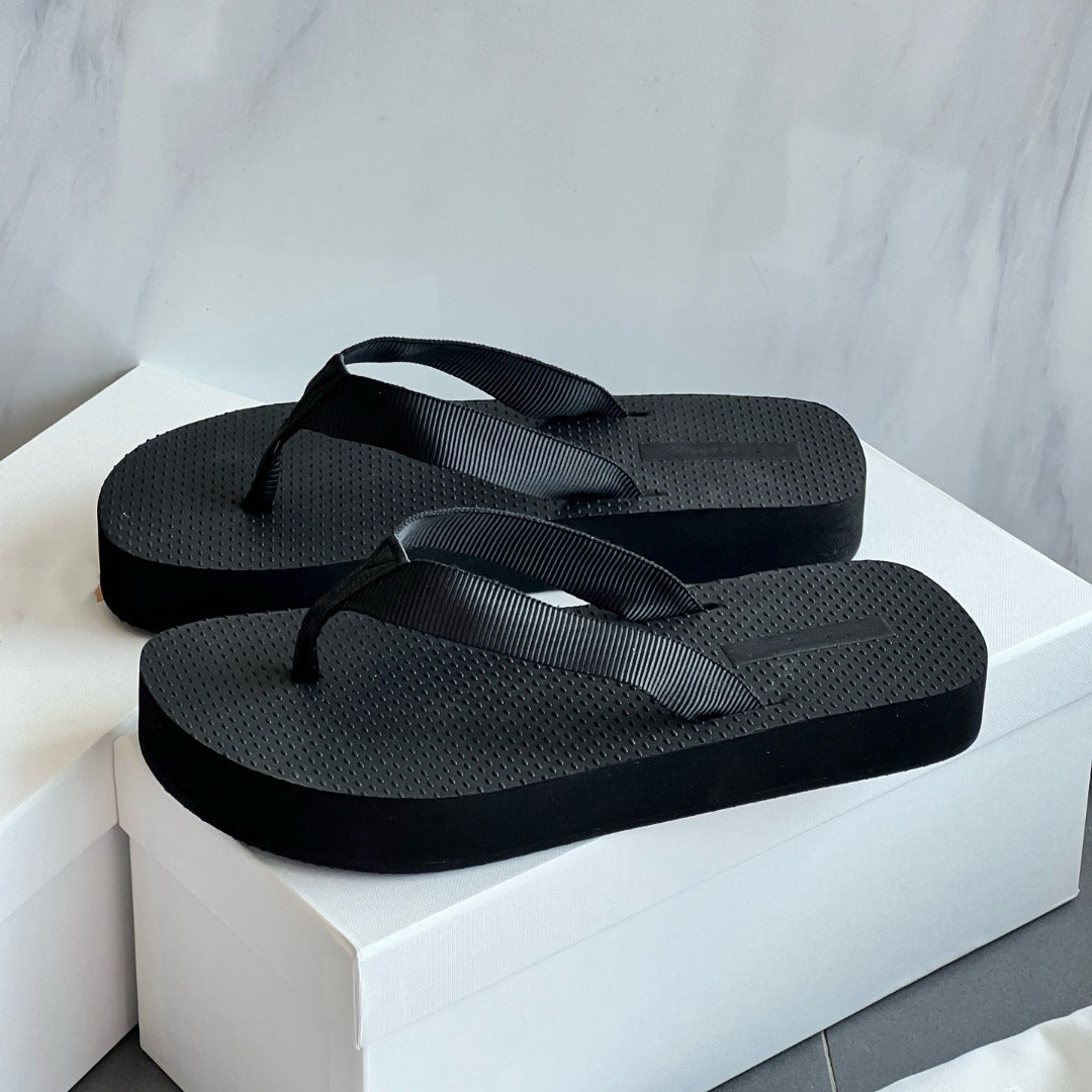 Classy Beautiful Women's Thick-soled Beach Fashion Slippers