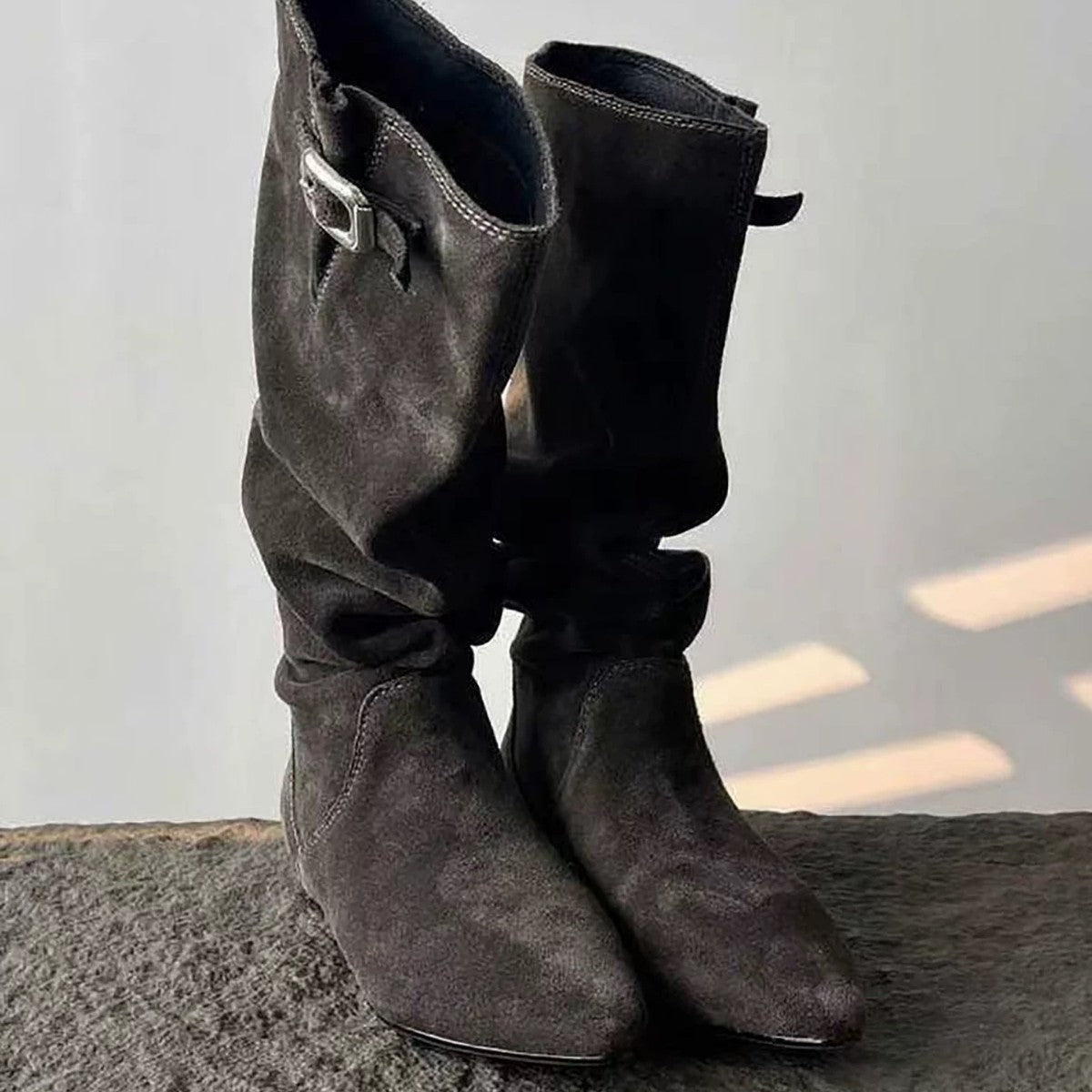 Women's Idle Style Ruffle Pile Low Tube Cowboy Women's Leather Boots
