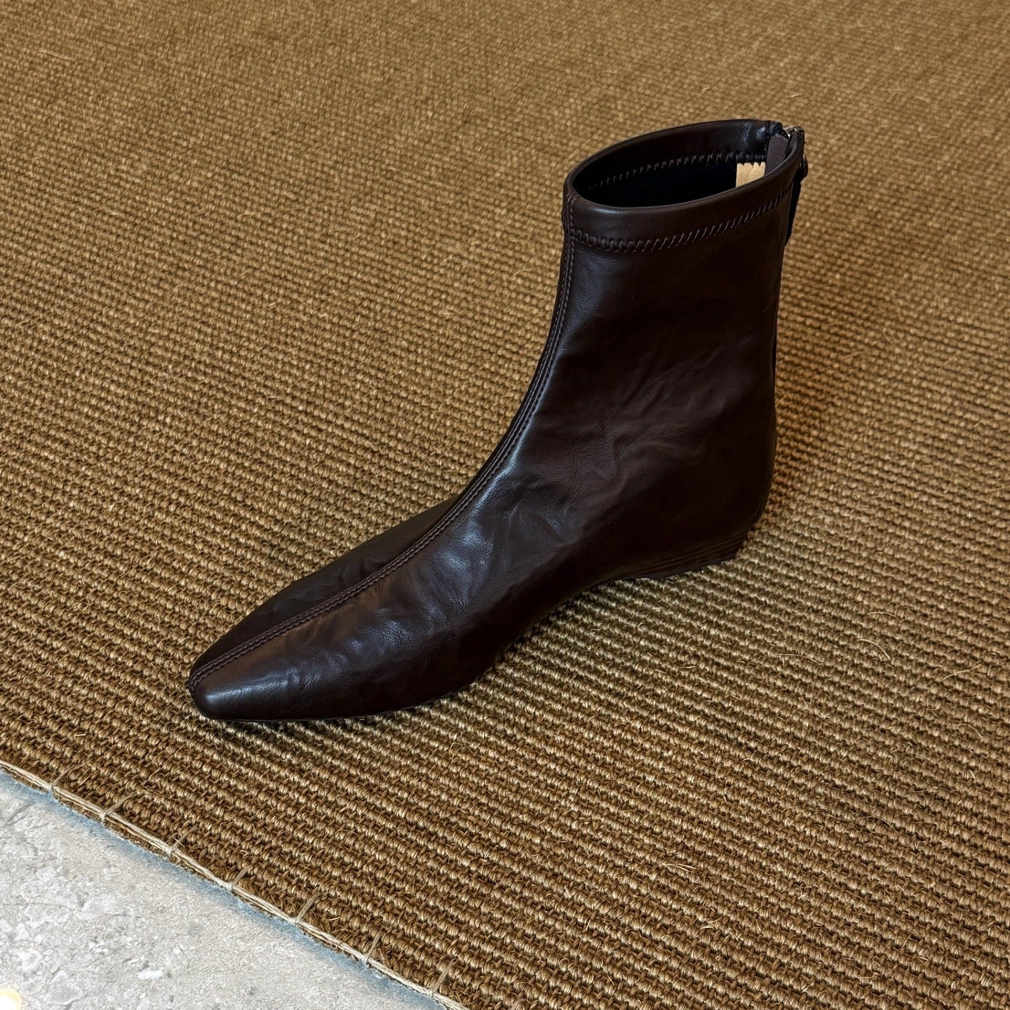 French Retro Inner Height Increasing Very Soft Stretch Thin Pointed Women's Leather Boots