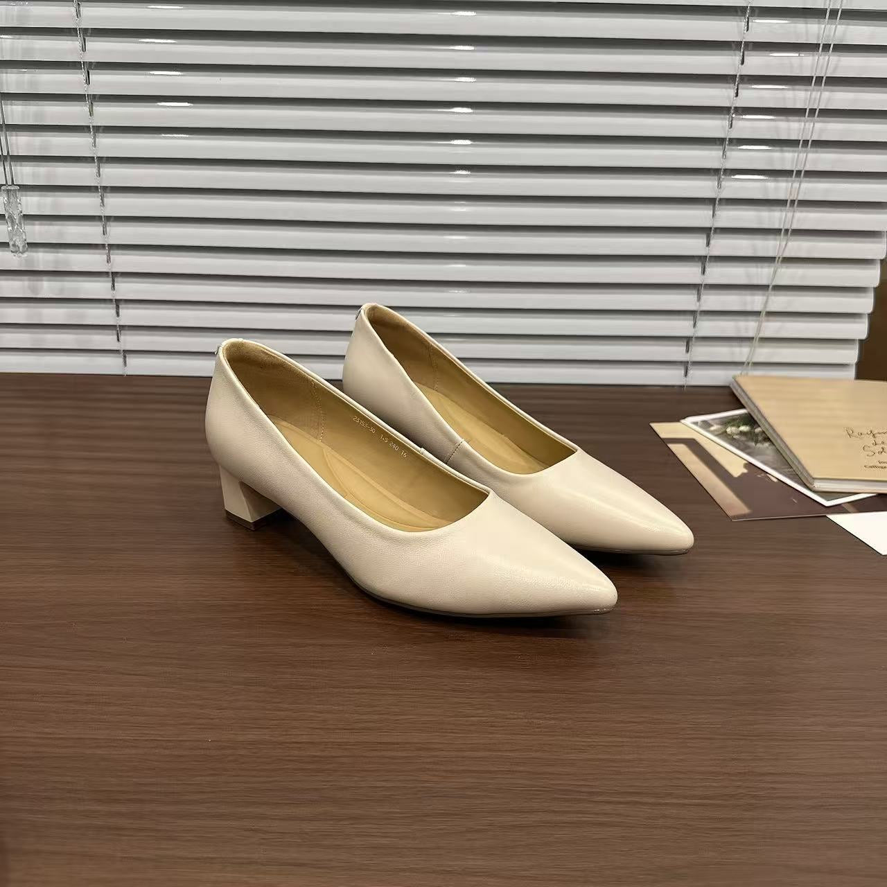 Spring Genuine Pointed Toe Chunky Low-cut Simple French Women's Fashion Shoes