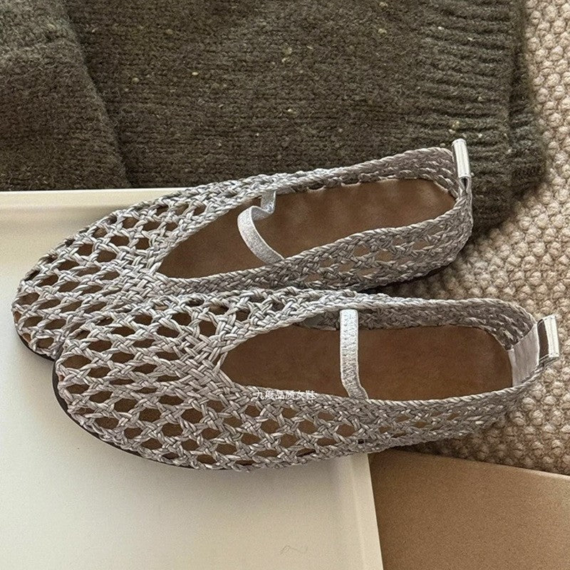 Women's Sheepskin Version Hollow Handmade Strap Round Toe Flat Women's Fashion Shoes