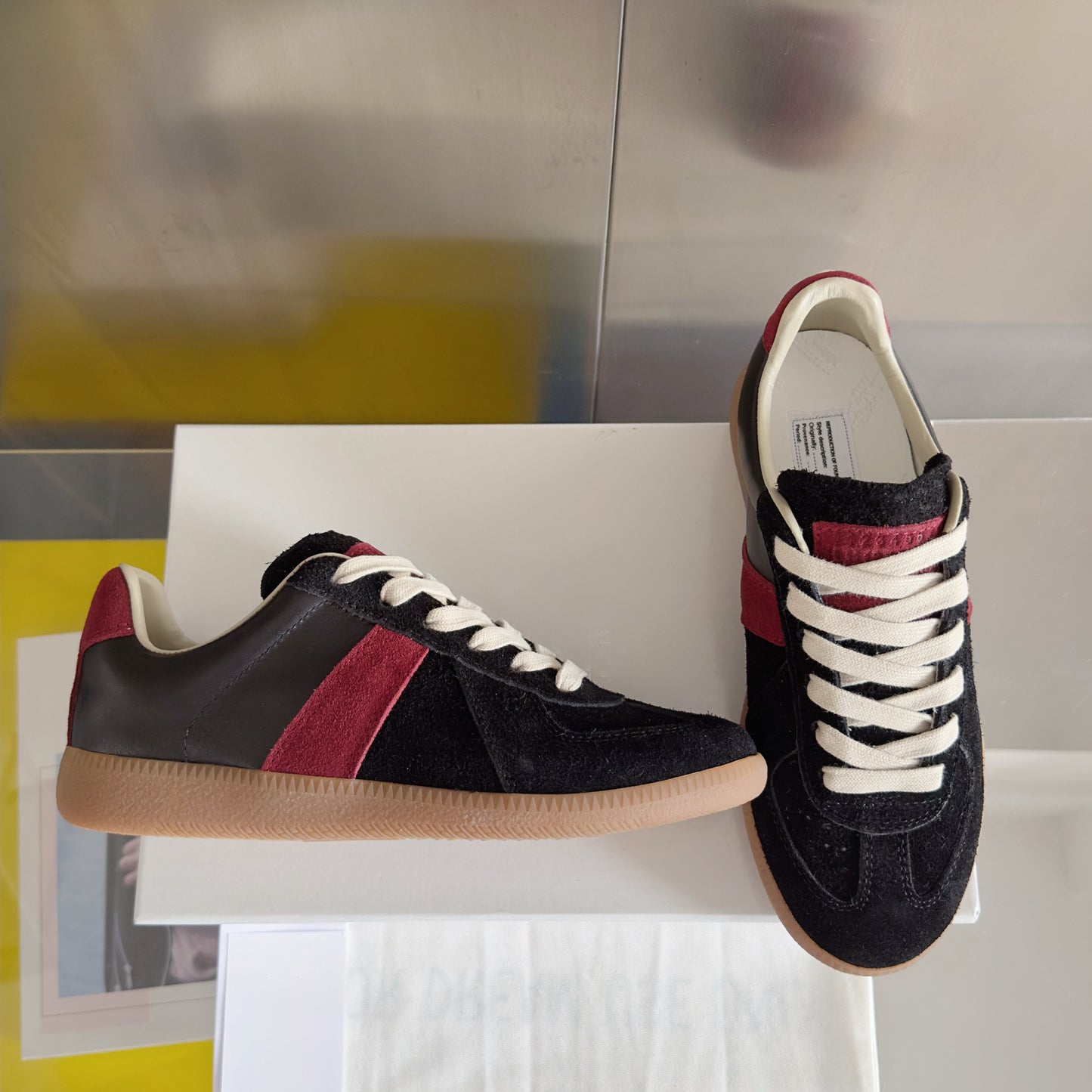 Women's & Men's Training Flat Round Toe Fashion Couple Men's Board Shoes