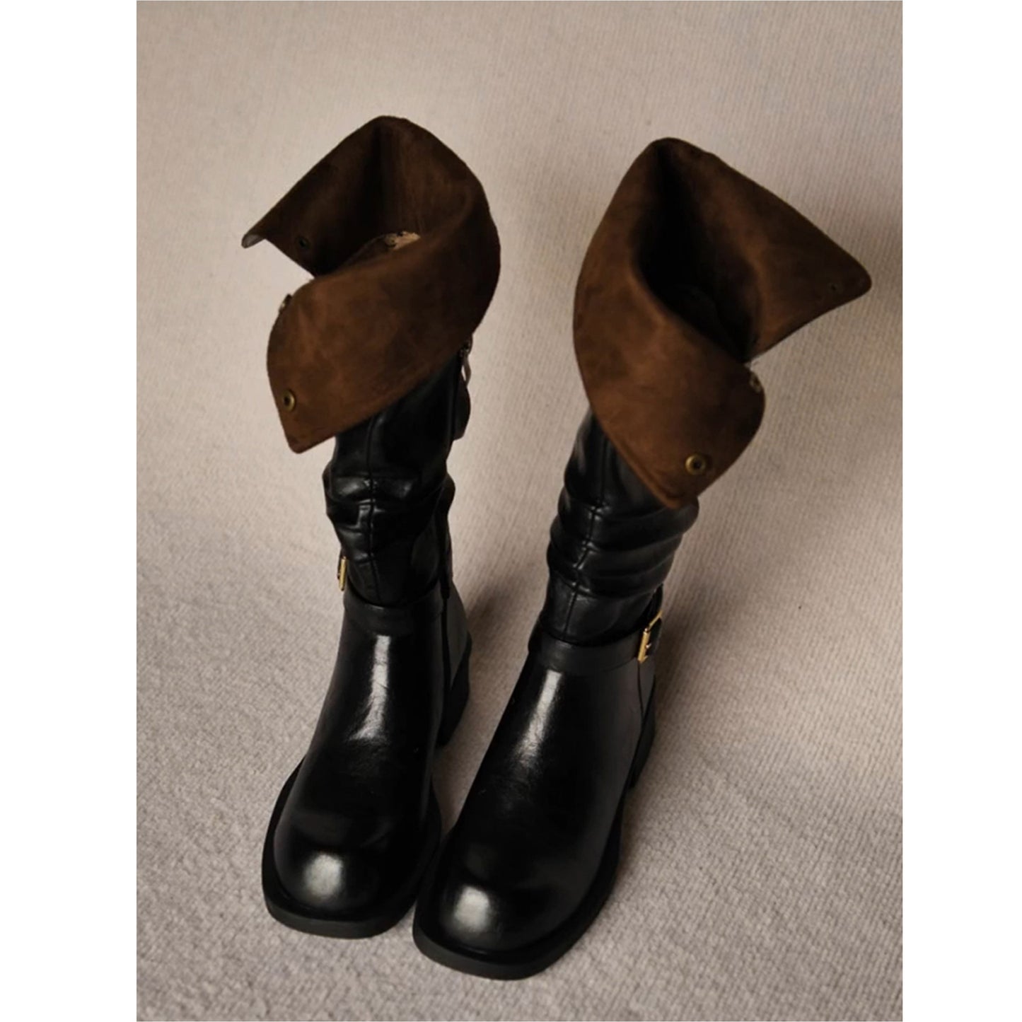 Women's Western Cowboy Round Head Metal Buckle Two-way Lapel Pleated Chunky Women's Leather Boots