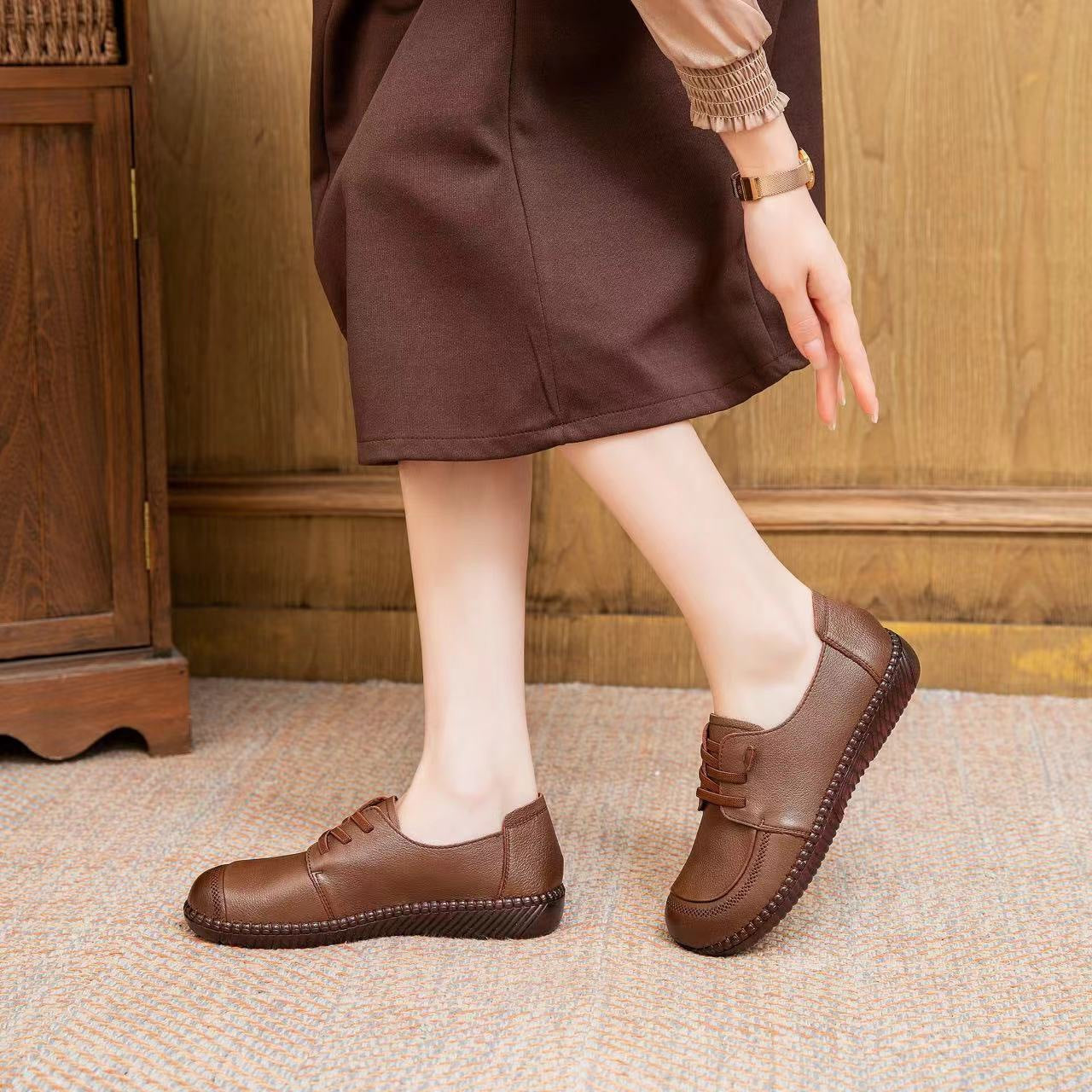 Women's Tendon Bottom Retro Flat Soft Comfortable Round Women's Shoes