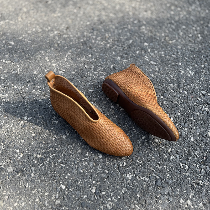 Women's Retro Cowhide Hand-woven Pointed Flat Ankle Women's Casual Shoes