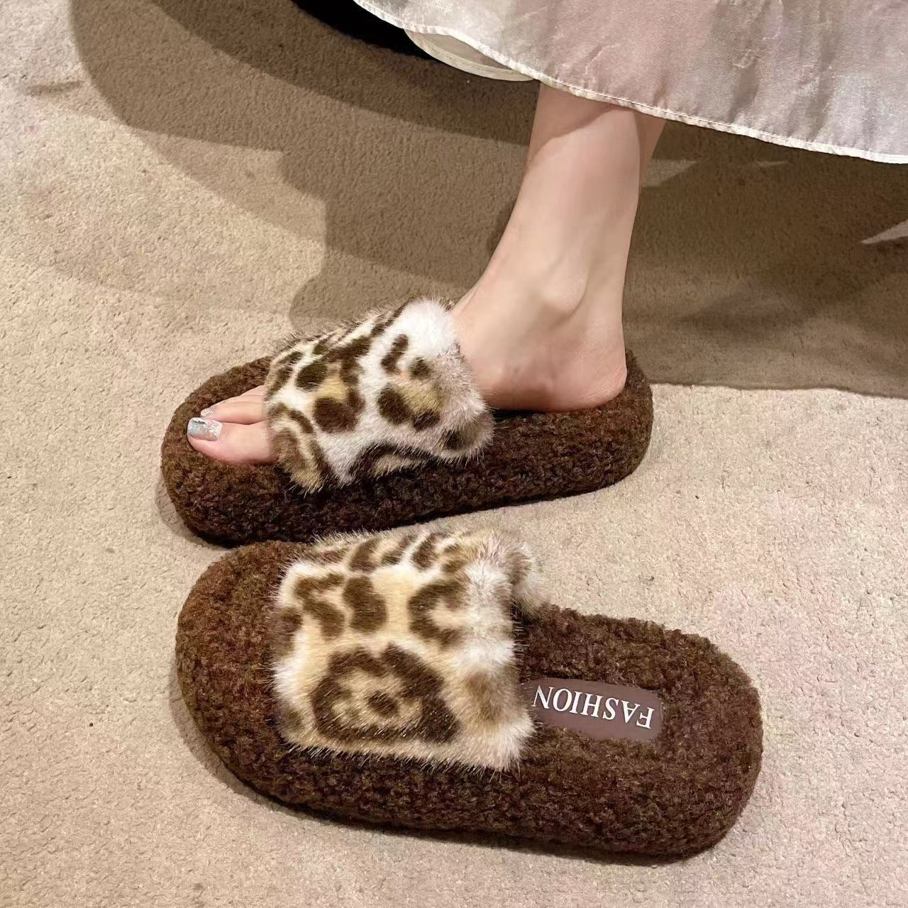 Plush Temperament Leopard Print Retro Fashion Lazybones Soft Bottom Sandals