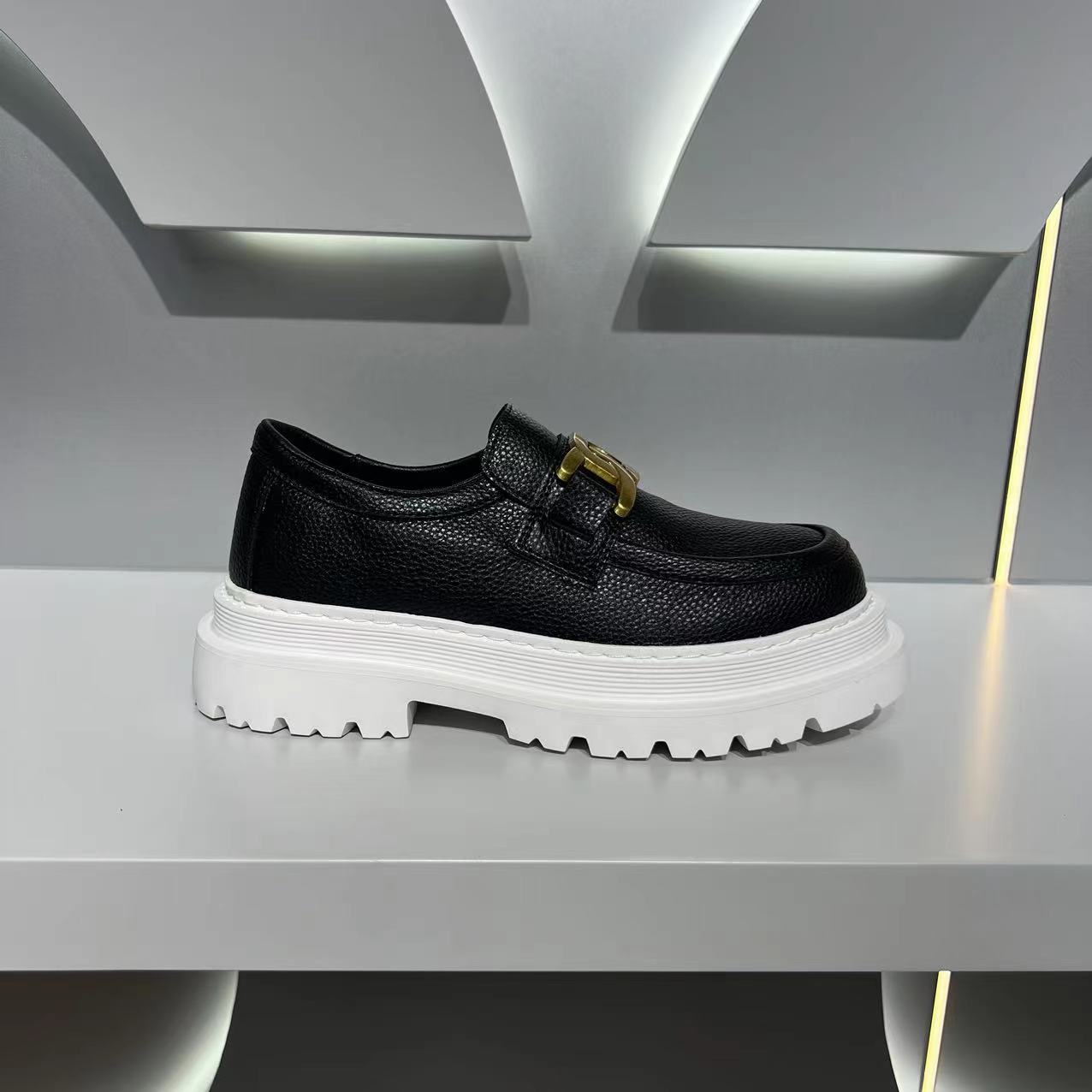 Men's Height Increasing One Pedal Business White Loafers