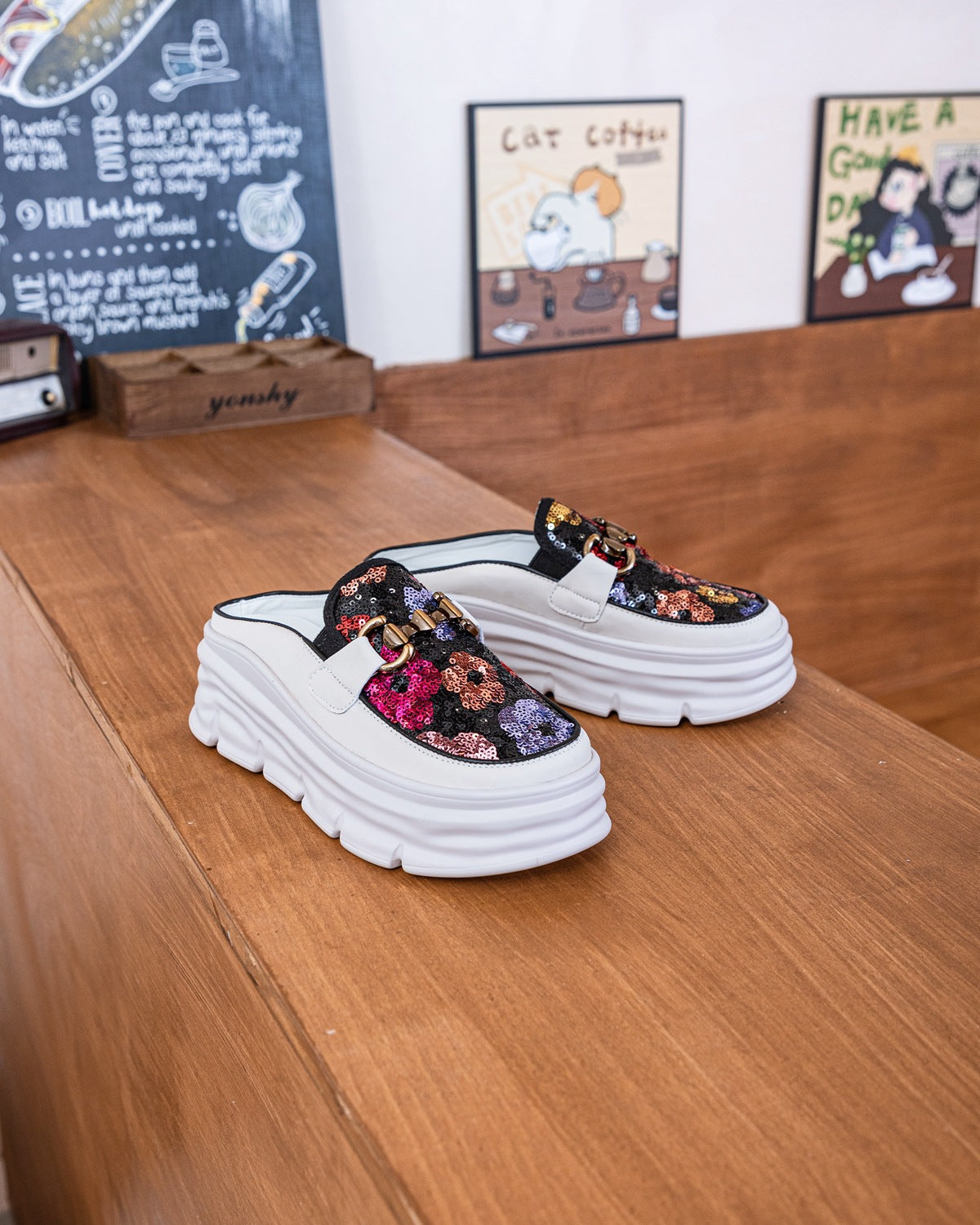 Women's Half Thick Bottom Fashionable Breathable Flat Slippers