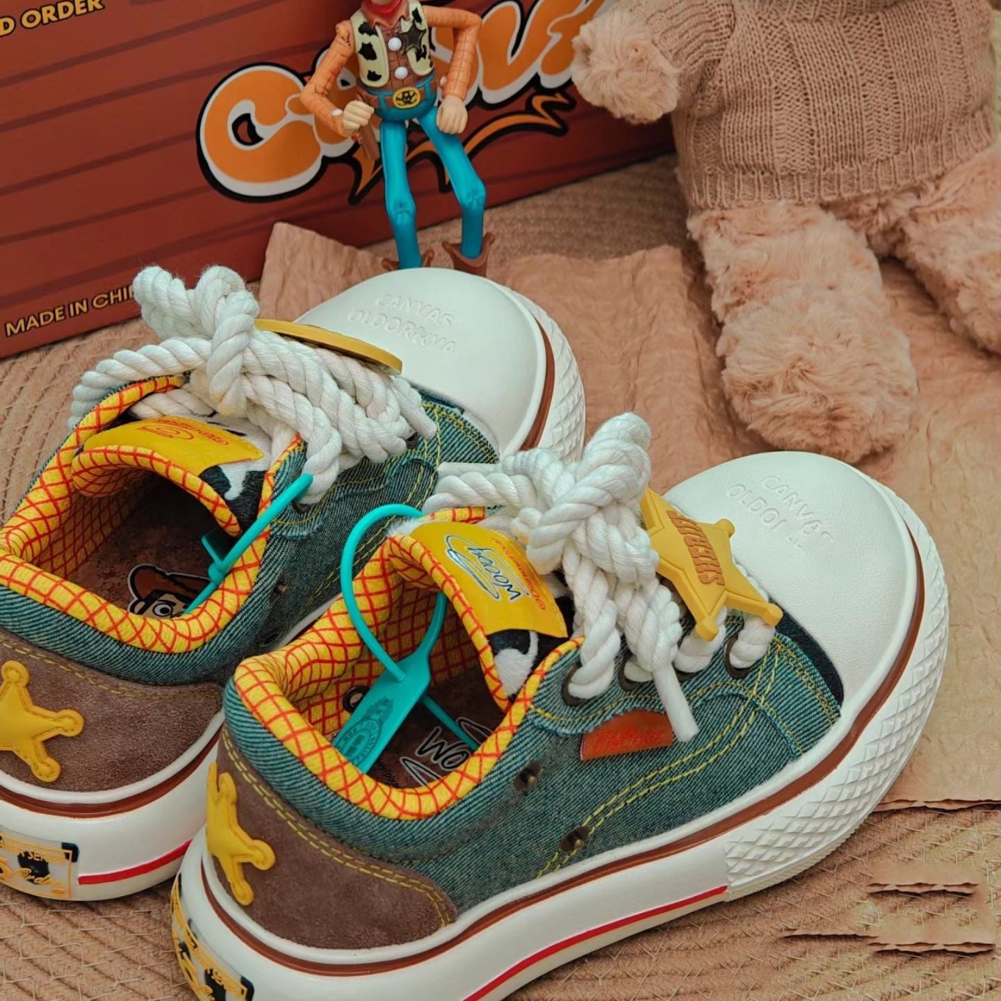 Mickey Big Head Hu Di Color Platform Canvas Shoes