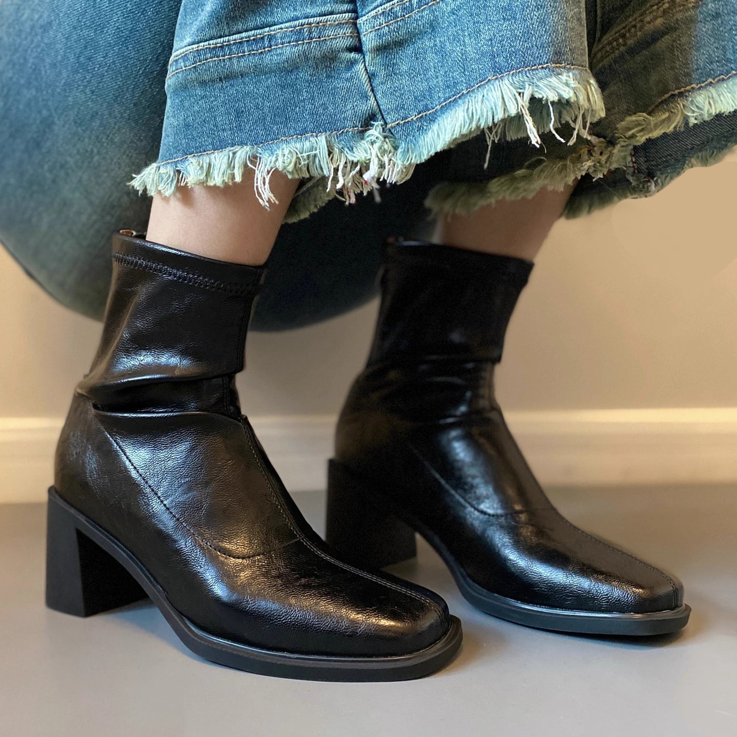 Toe Martin Small French Style Thick Women's Leather Boots