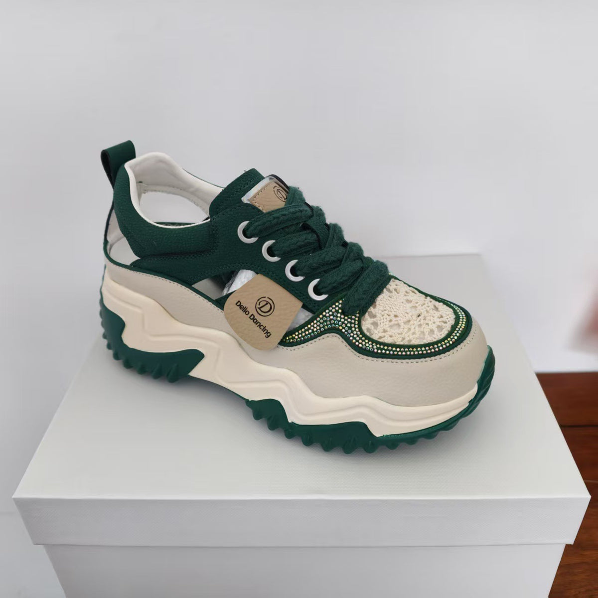 Women's Summer Versatile Platform Closed Toe Breathable White Women's Casual Shoes