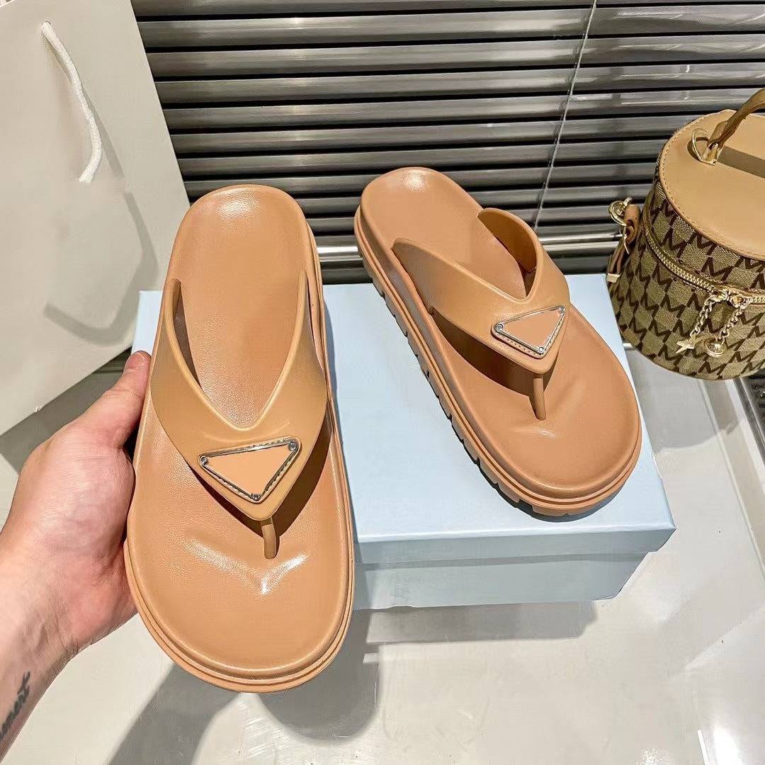 Women's Summer Thick Bottom Flip-flops Height Increasing Outdoor Beach Sandals