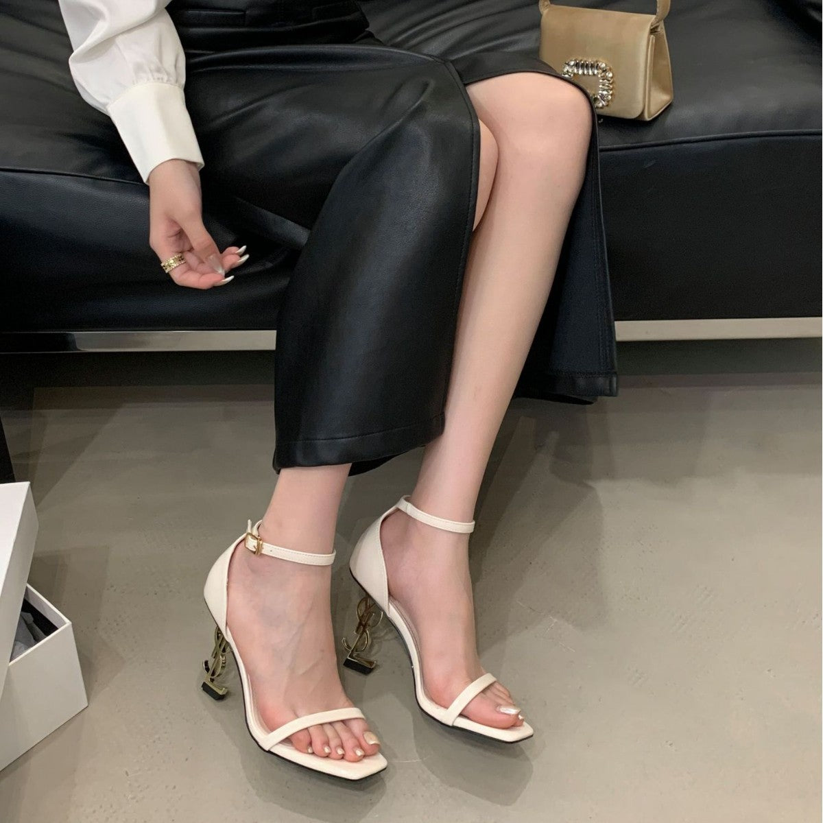 Women's Classic Style Sexy Letters Summer Strap Buckle Women's Shoes