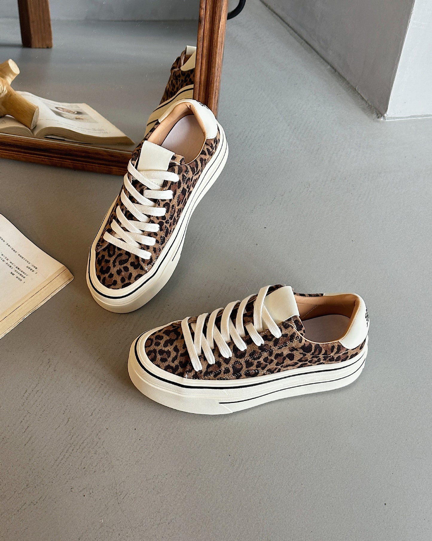 Women's Genuine Platform Board Top Layer Cowhide Comfortable Women's Casual Shoes