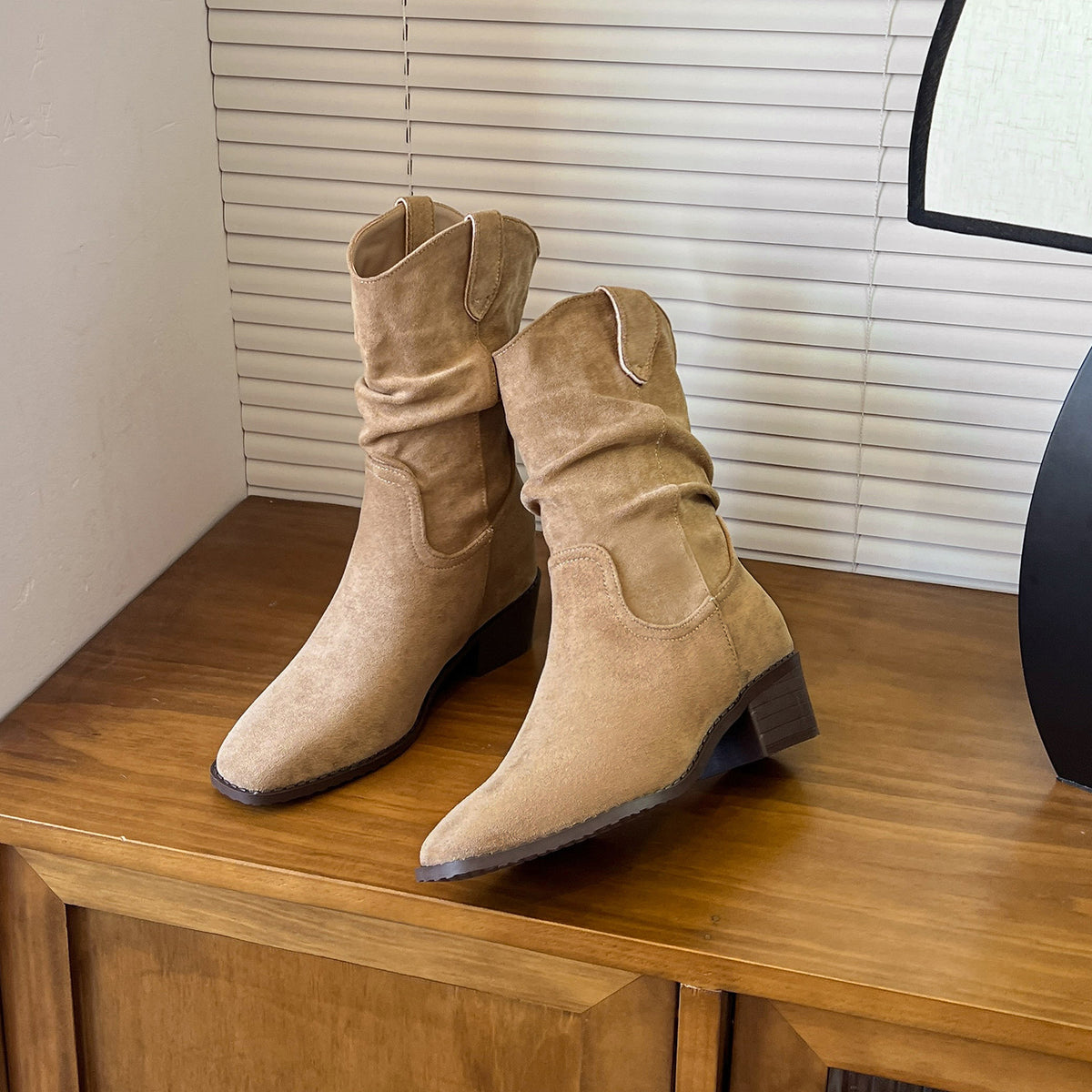 Women's Height Increasing Western Cowboy Booties Chunky Pile Style Women's Leather Boots