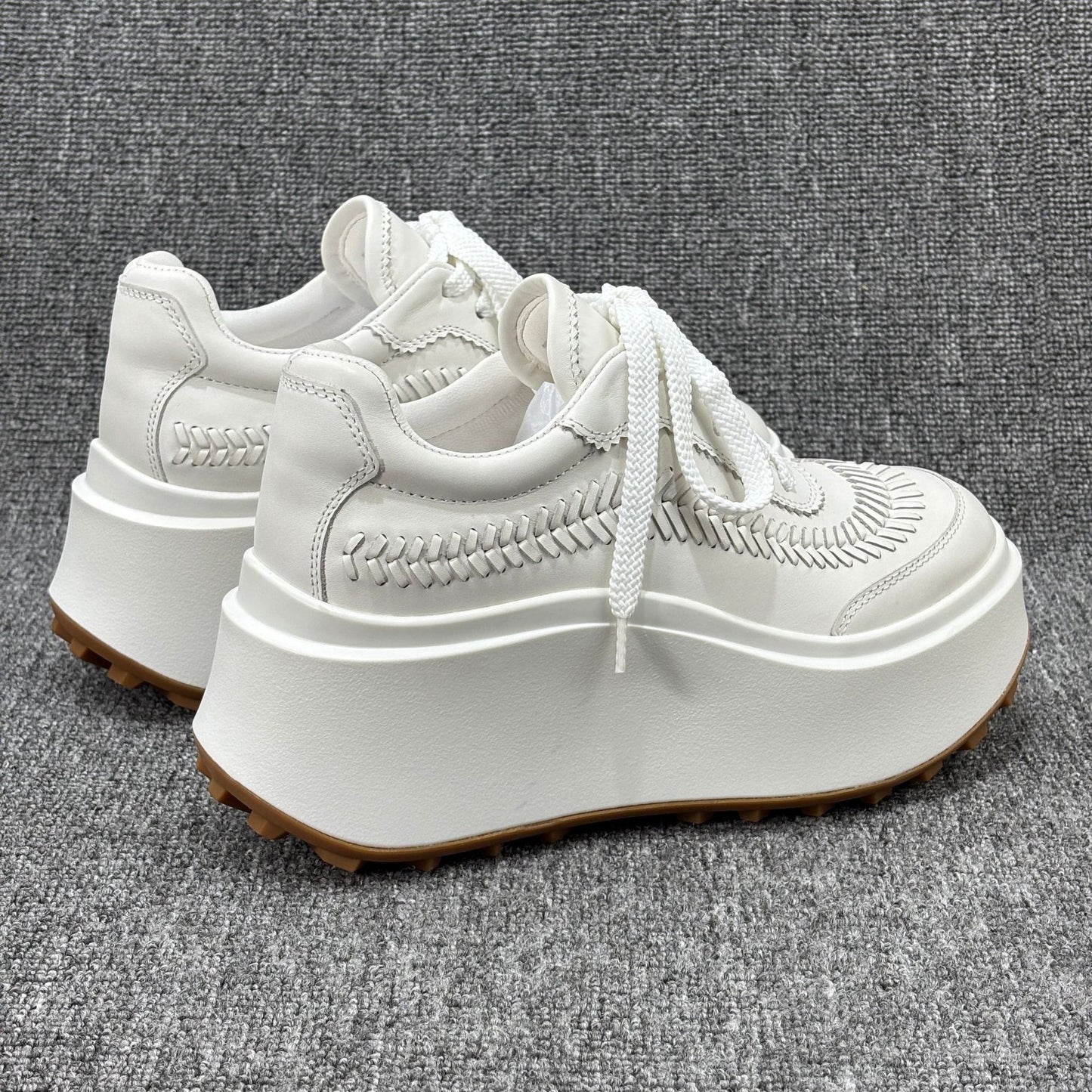White Heightened Temperament Genuine Platform Muffin Small Fashion Casual Shoes